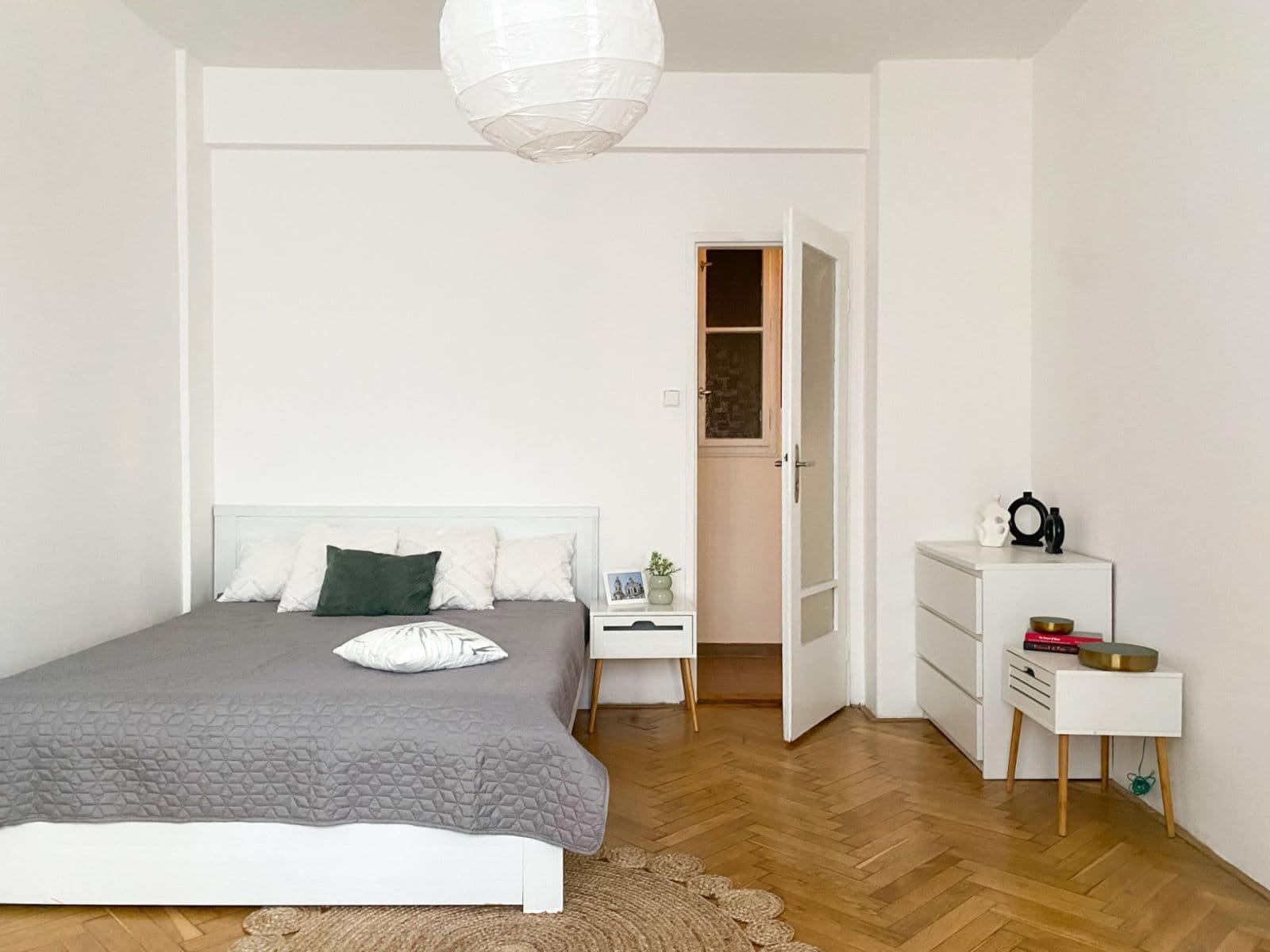 Pronájem bytu 1+1 47 m², Stroupežnického, Praha, Praha Pronájem bytu 1+1 47 m², Stroupežnického, Praha, Praha