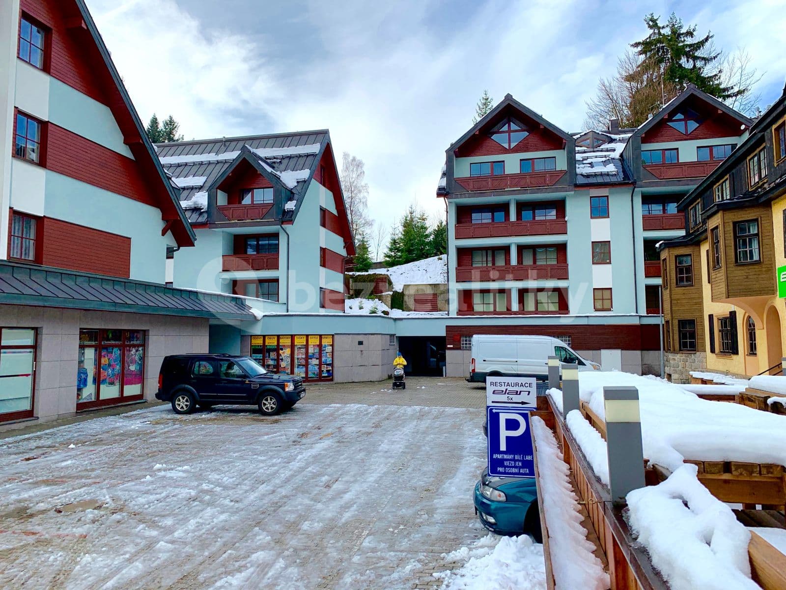 Pronájem bytu 1+kk 38 m², Bedřichov, Špindlerův Mlýn, Královéhradecký kraj Pronájem bytu 1+kk 38 m², Bedřichov, Špindlerův Mlýn, Královéhradecký kraj