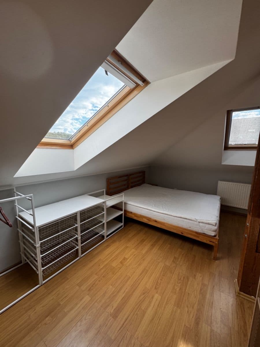 Pronájem bytu 2+kk 54 m², Grafická, Praha, Praha Pronájem bytu 2+kk 54 m², Grafická, Praha, Praha