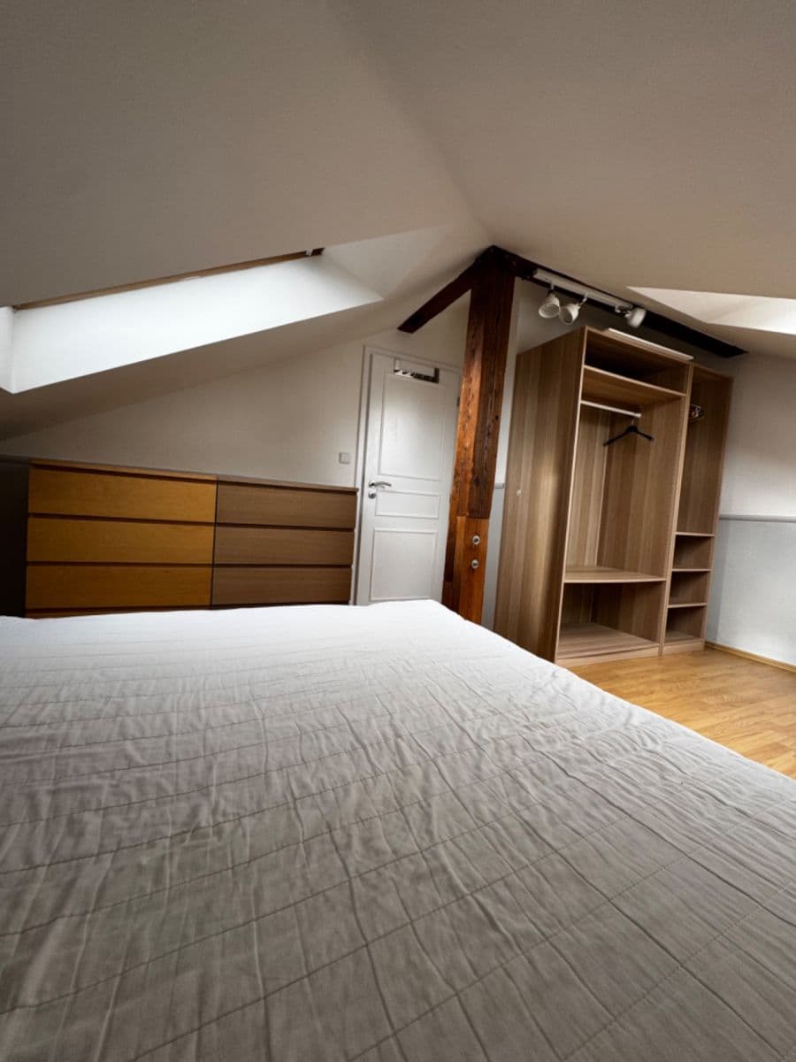 Pronájem bytu 2+kk 54 m², Grafická, Praha, Praha Pronájem bytu 2+kk 54 m², Grafická, Praha, Praha
