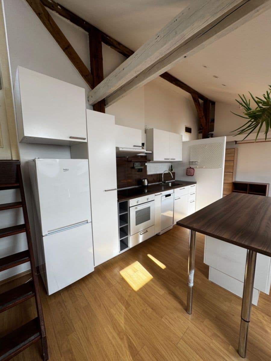Pronájem bytu 2+kk 54 m², Grafická, Praha, Praha Pronájem bytu 2+kk 54 m², Grafická, Praha, Praha