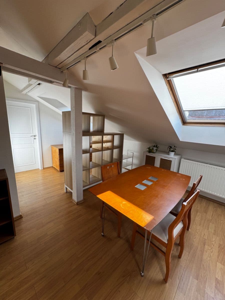 Pronájem bytu 2+kk 54 m², Grafická, Praha, Praha Pronájem bytu 2+kk 54 m², Grafická, Praha, Praha