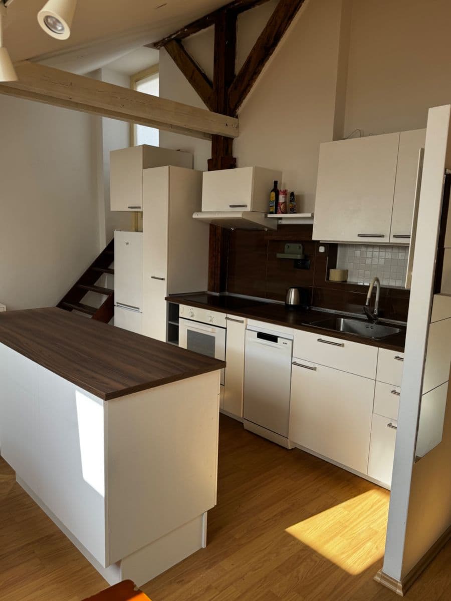 Pronájem bytu 2+kk 54 m², Grafická, Praha, Praha Pronájem bytu 2+kk 54 m², Grafická, Praha, Praha