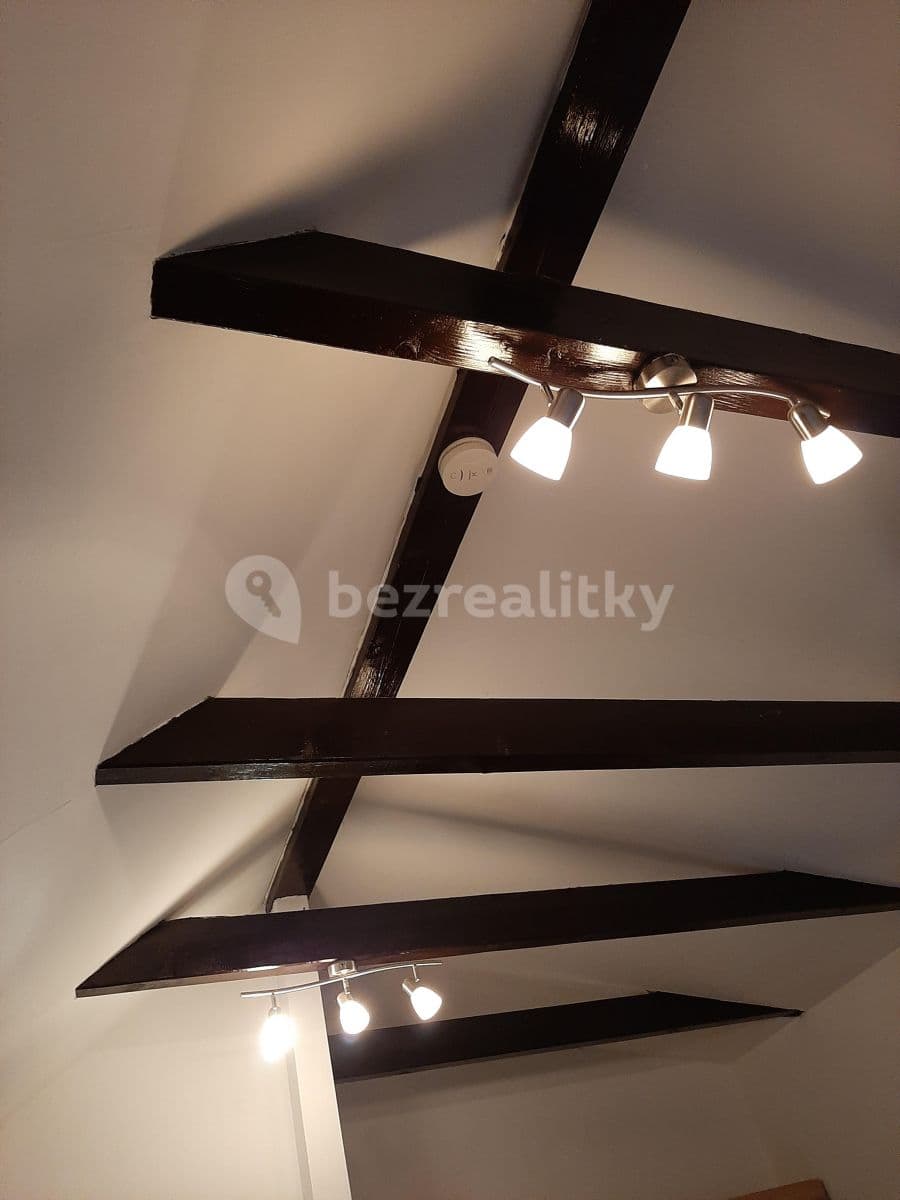 Pronájem bytu Garsoniéra 35 m², Nádražní, Líbeznice, Středočeský kraj Pronájem bytu Garsoniéra 35 m², Nádražní, Líbeznice, Středočeský kraj