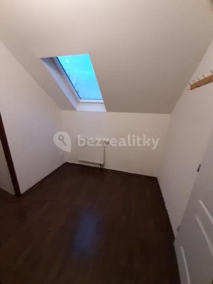 Pronájem bytu Garsoniéra 35 m², Nádražní, Líbeznice, Středočeský kraj Pronájem bytu Garsoniéra 35 m², Nádražní, Líbeznice, Středočeský kraj