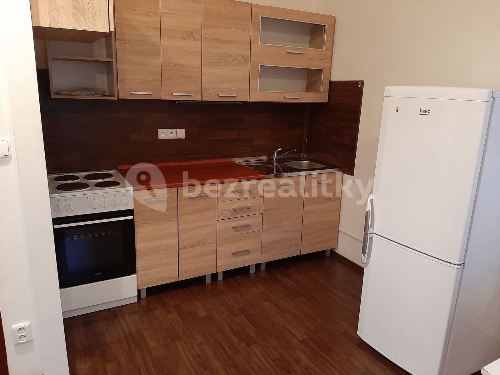 Pronájem bytu Garsoniéra 35 m², Nádražní, Líbeznice, Středočeský kraj Pronájem bytu Garsoniéra 35 m², Nádražní, Líbeznice, Středočeský kraj