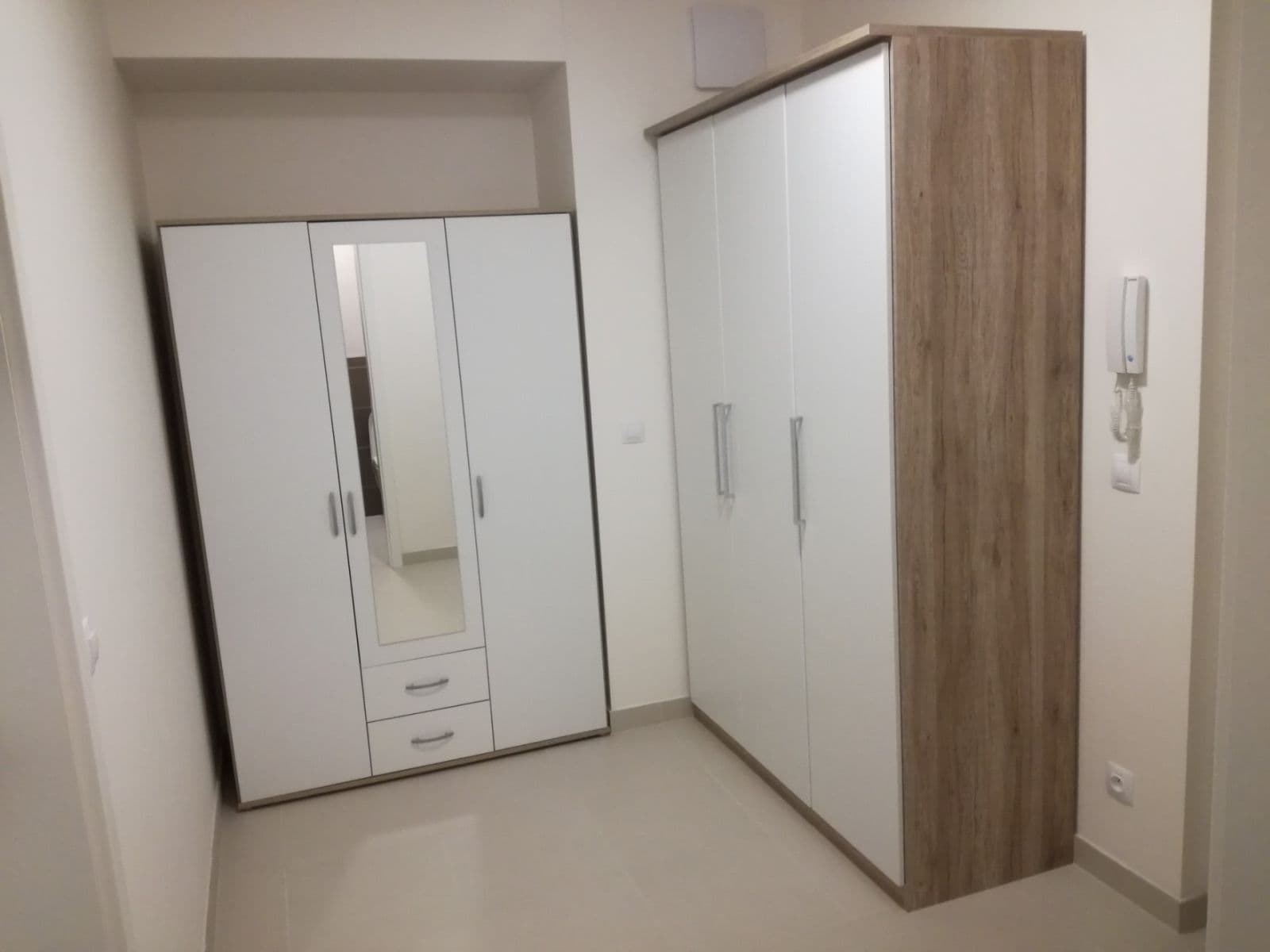 Pronájem bytu 2+kk 60 m², Svatošových, Praha, Praha Pronájem bytu 2+kk 60 m², Svatošových, Praha, Praha