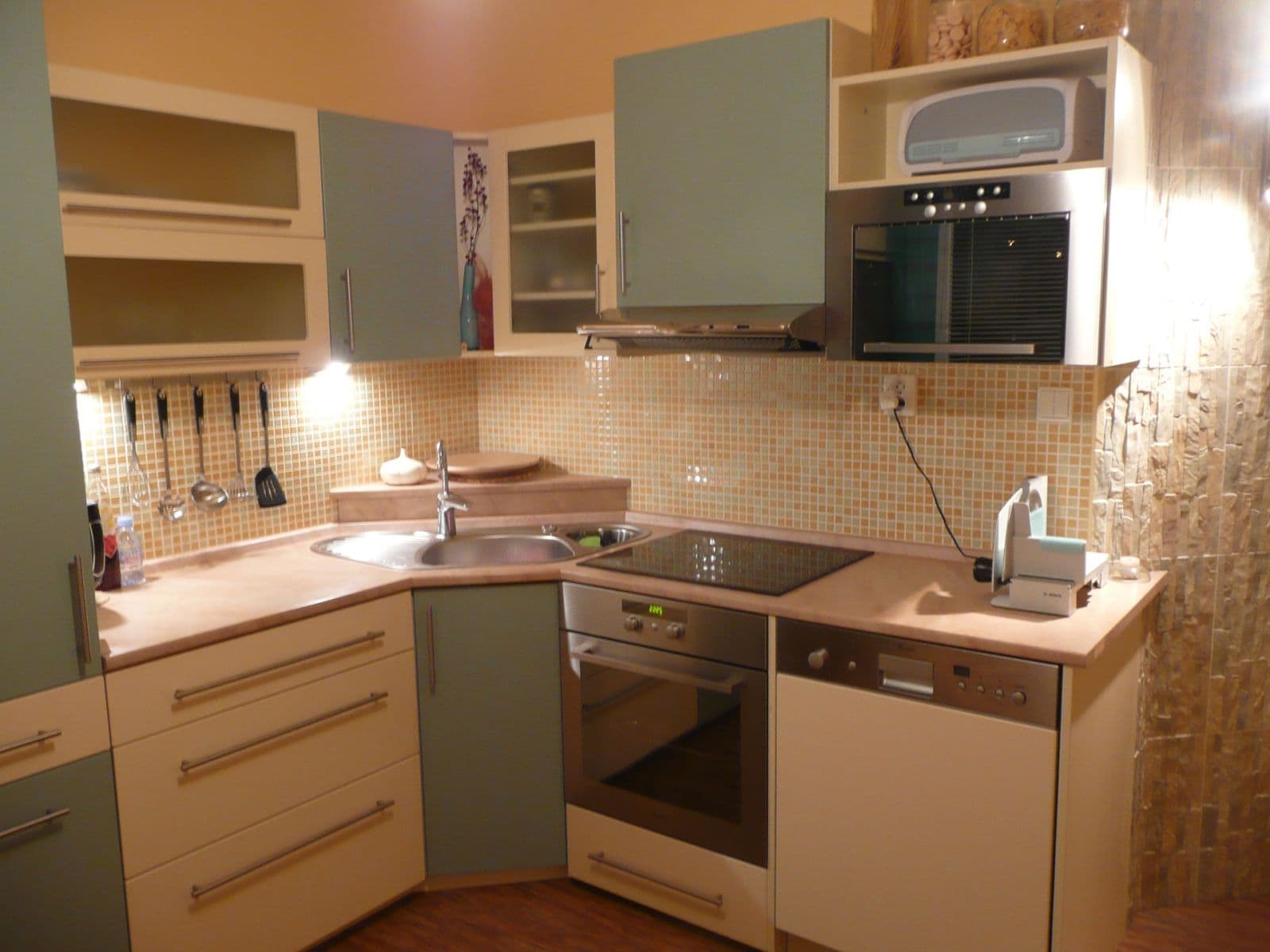 Pronájem bytu 2+1 56 m², Březinova, Jihlava, Kraj Vysočina Pronájem bytu 2+1 56 m², Březinova, Jihlava, Kraj Vysočina