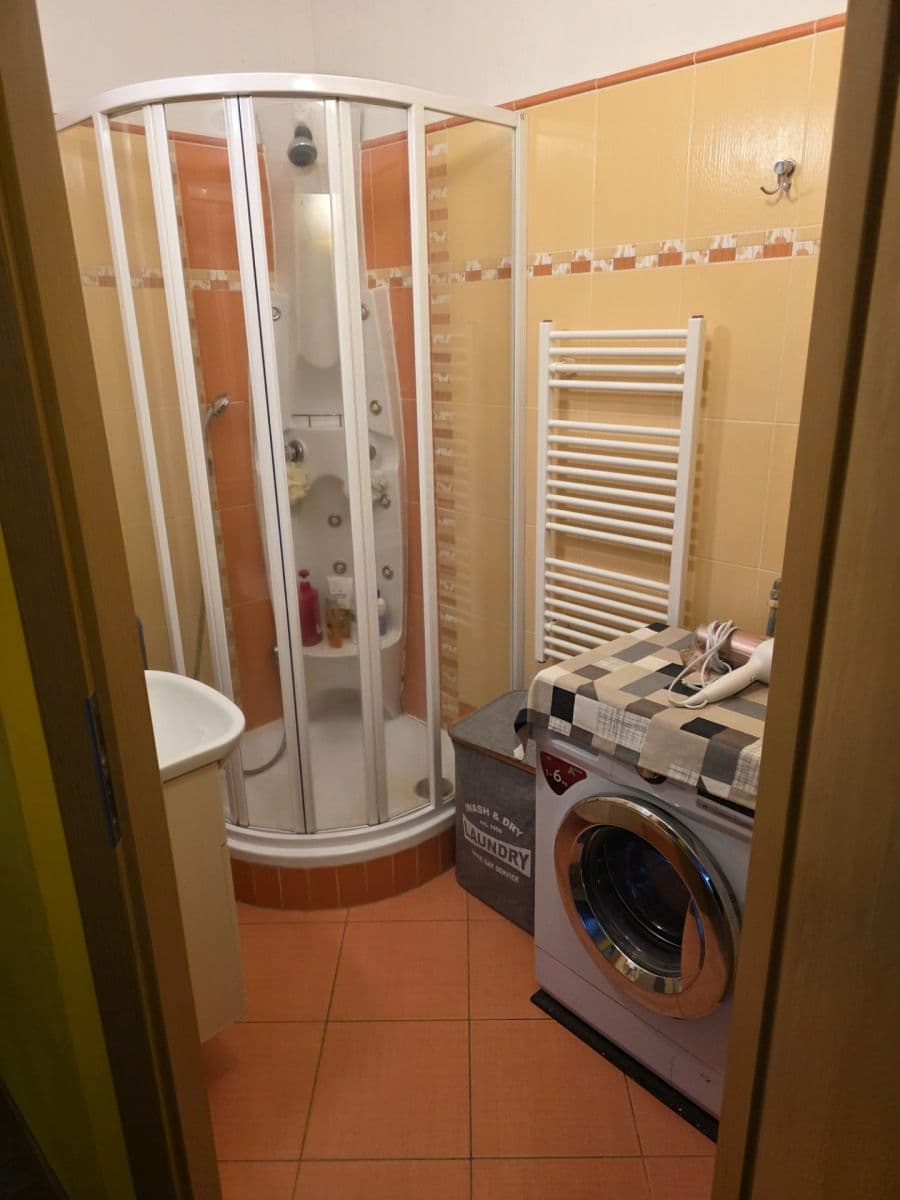 Pronájem bytu 2+1 56 m², Březinova, Jihlava, Kraj Vysočina Pronájem bytu 2+1 56 m², Březinova, Jihlava, Kraj Vysočina