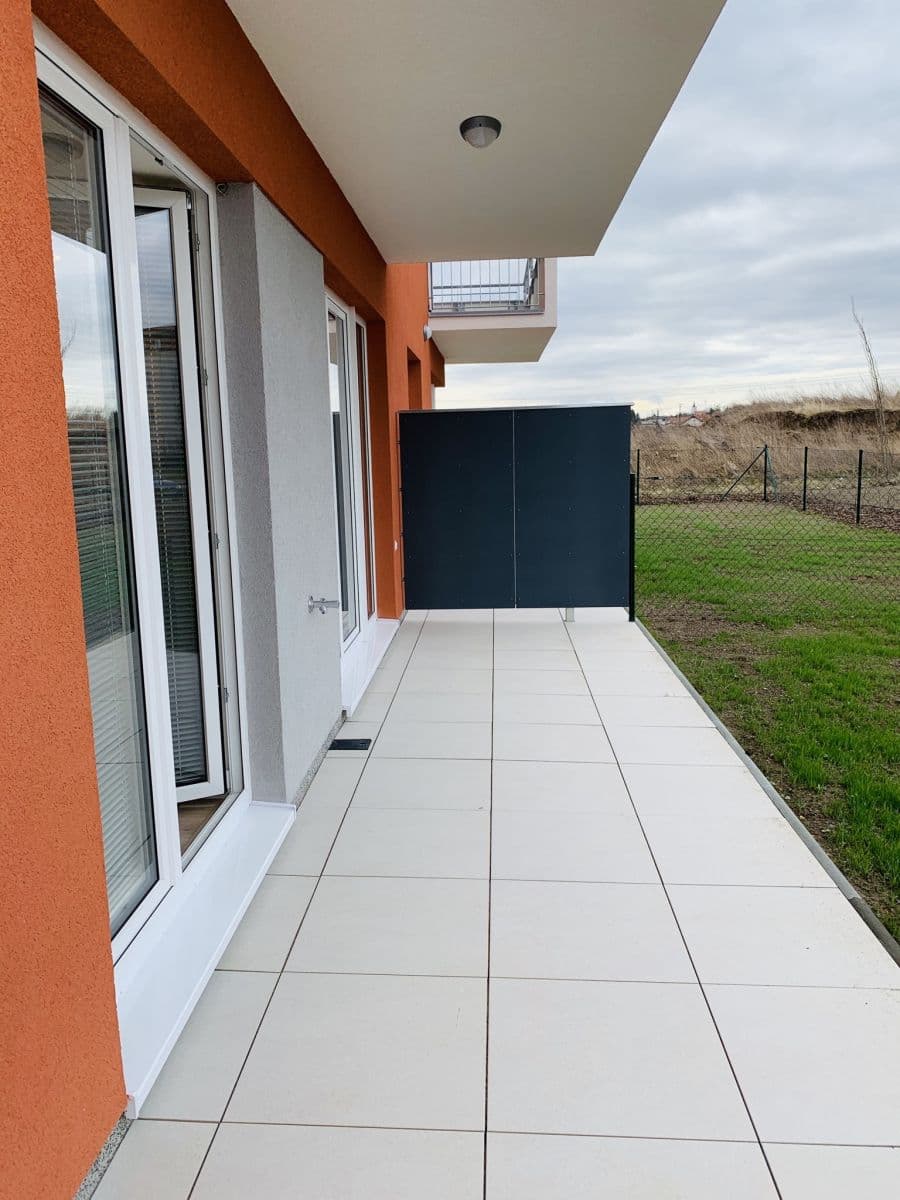 Pronájem bytu 1+kk 38 m², Chorošová, Praha, Praha Pronájem bytu 1+kk 38 m², Chorošová, Praha, Praha