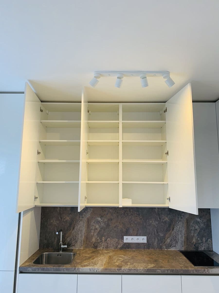 Pronájem bytu 1+kk 38 m², Chorošová, Praha, Praha Pronájem bytu 1+kk 38 m², Chorošová, Praha, Praha