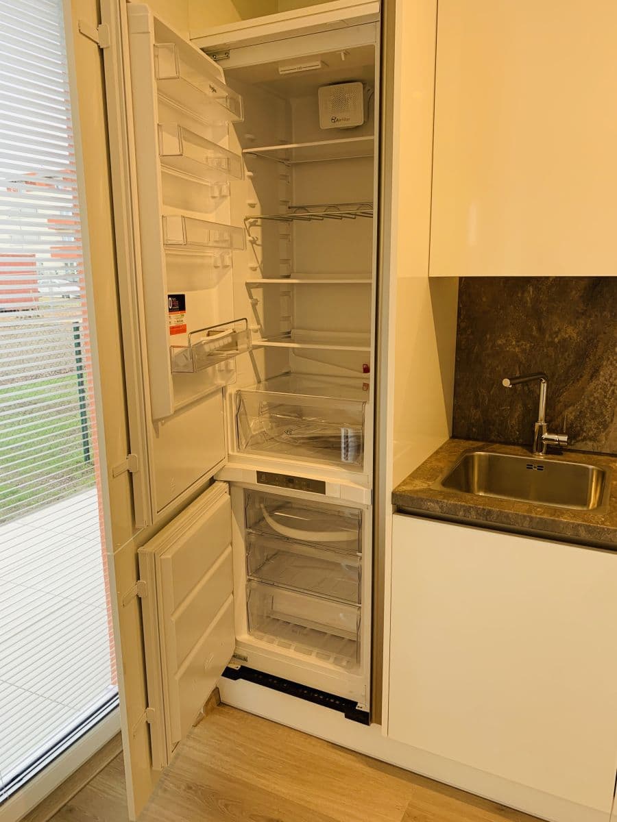 Pronájem bytu 1+kk 38 m², Chorošová, Praha, Praha Pronájem bytu 1+kk 38 m², Chorošová, Praha, Praha