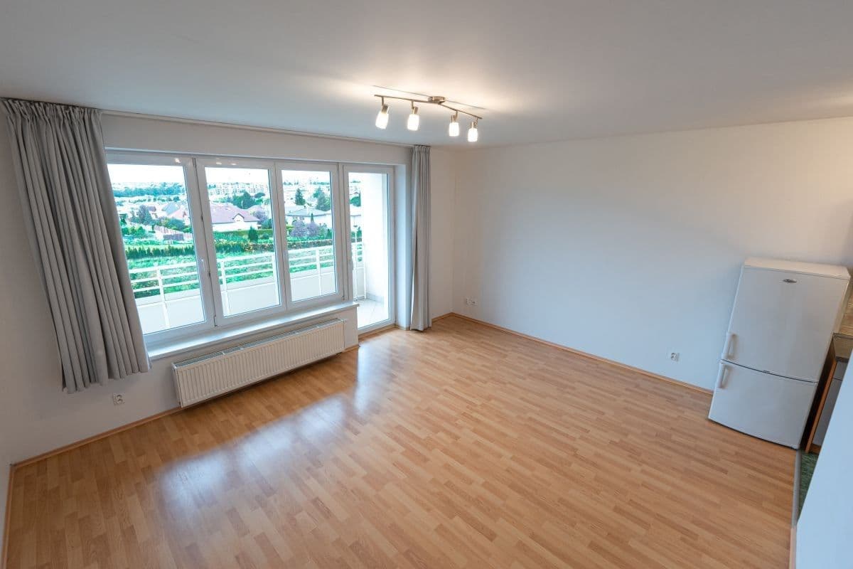Pronájem bytu 1+kk 37 m², Přeučilova, Praha, Praha Pronájem bytu 1+kk 37 m², Přeučilova, Praha, Praha