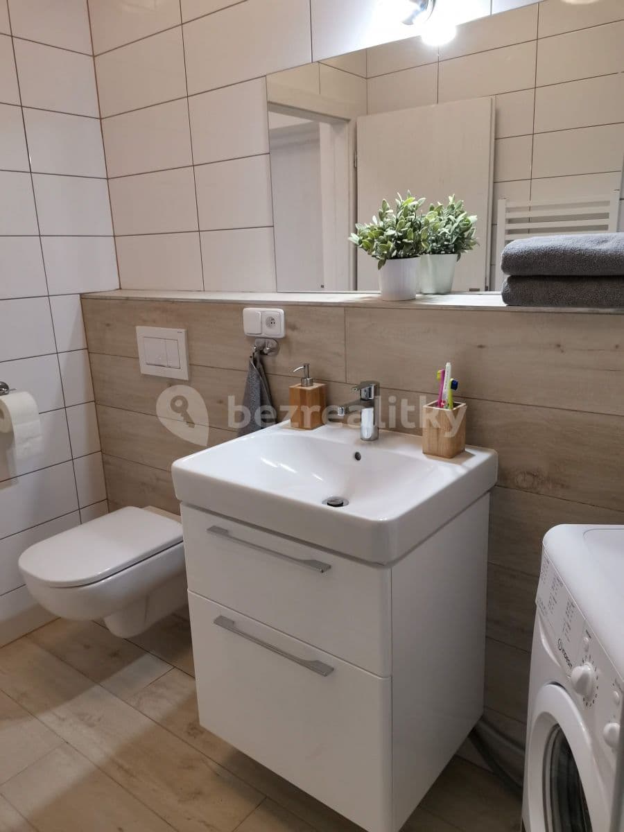 Pronájem bytu 1+kk 30 m², Slámova, Brno, Jihomoravský kraj Pronájem bytu 1+kk 30 m², Slámova, Brno, Jihomoravský kraj