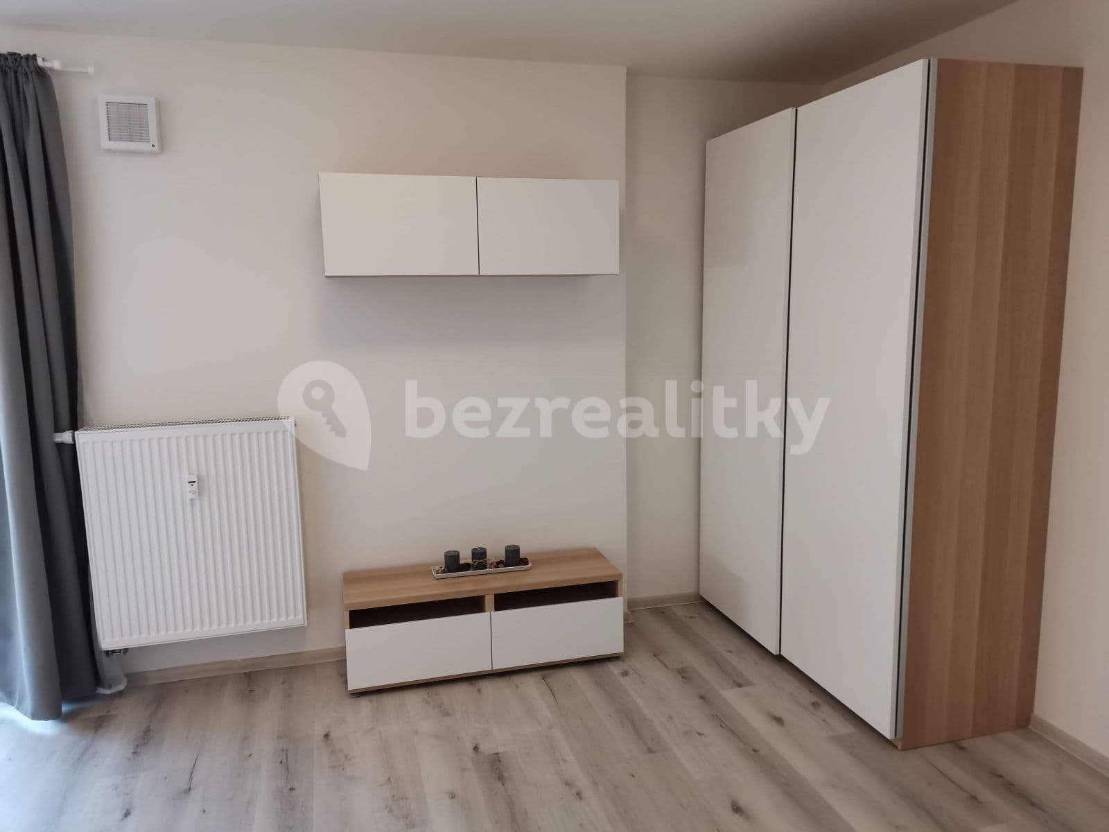Pronájem bytu 1+kk 30 m², Slámova, Brno, Jihomoravský kraj Pronájem bytu 1+kk 30 m², Slámova, Brno, Jihomoravský kraj