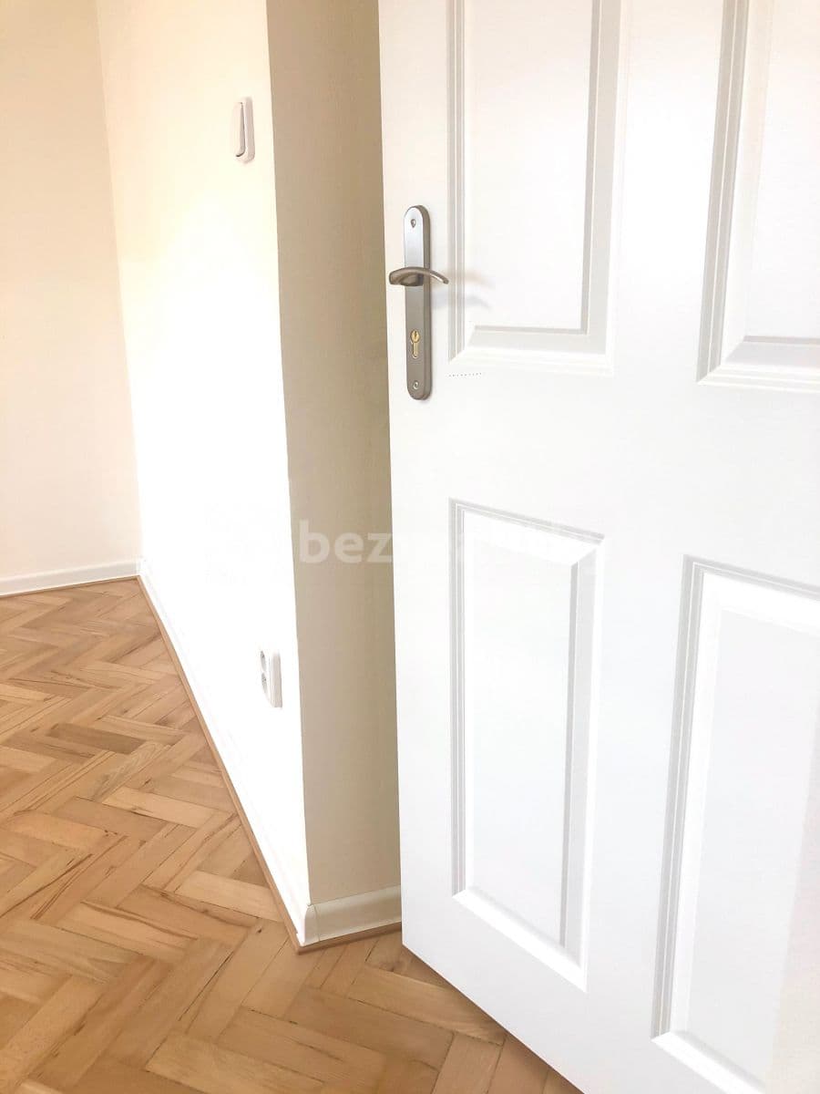 Pronájem bytu 2+1 70 m², Za Poštou, Olomouc, Olomoucký kraj Pronájem bytu 2+1 70 m², Za Poštou, Olomouc, Olomoucký kraj