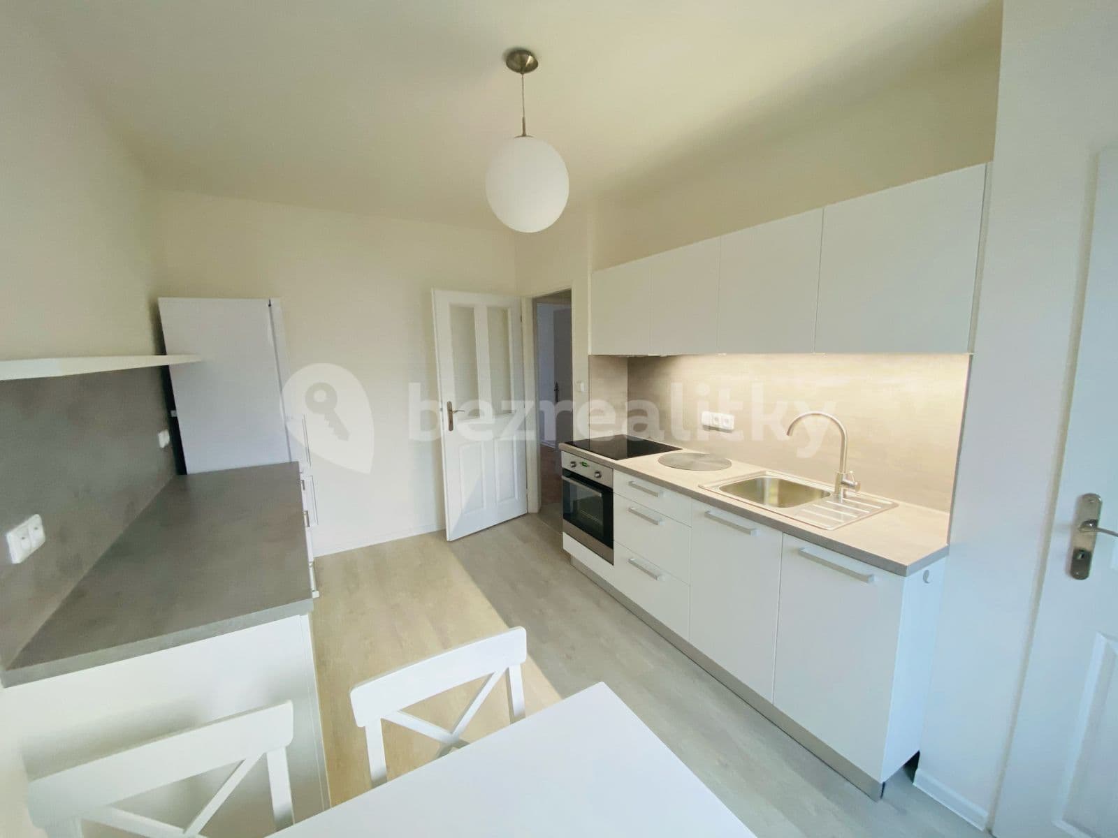 Pronájem bytu 2+1 70 m², Za Poštou, Olomouc, Olomoucký kraj Pronájem bytu 2+1 70 m², Za Poštou, Olomouc, Olomoucký kraj