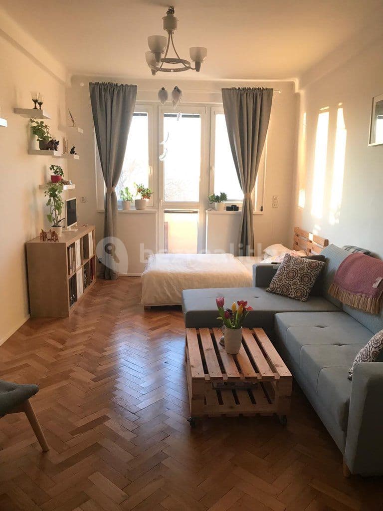 Pronájem bytu 1+1 51 m², Farní, Praha, Praha Pronájem bytu 1+1 51 m², Farní, Praha, Praha