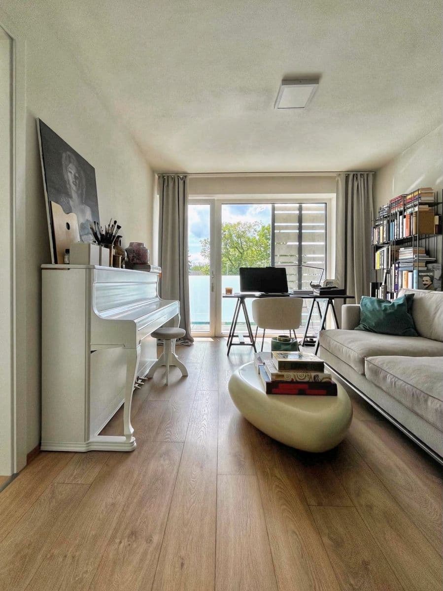Pronájem bytu 2+kk 65 m², Nová, České Budějovice, Jihočeský kraj Pronájem bytu 2+kk 65 m², Nová, České Budějovice, Jihočeský kraj