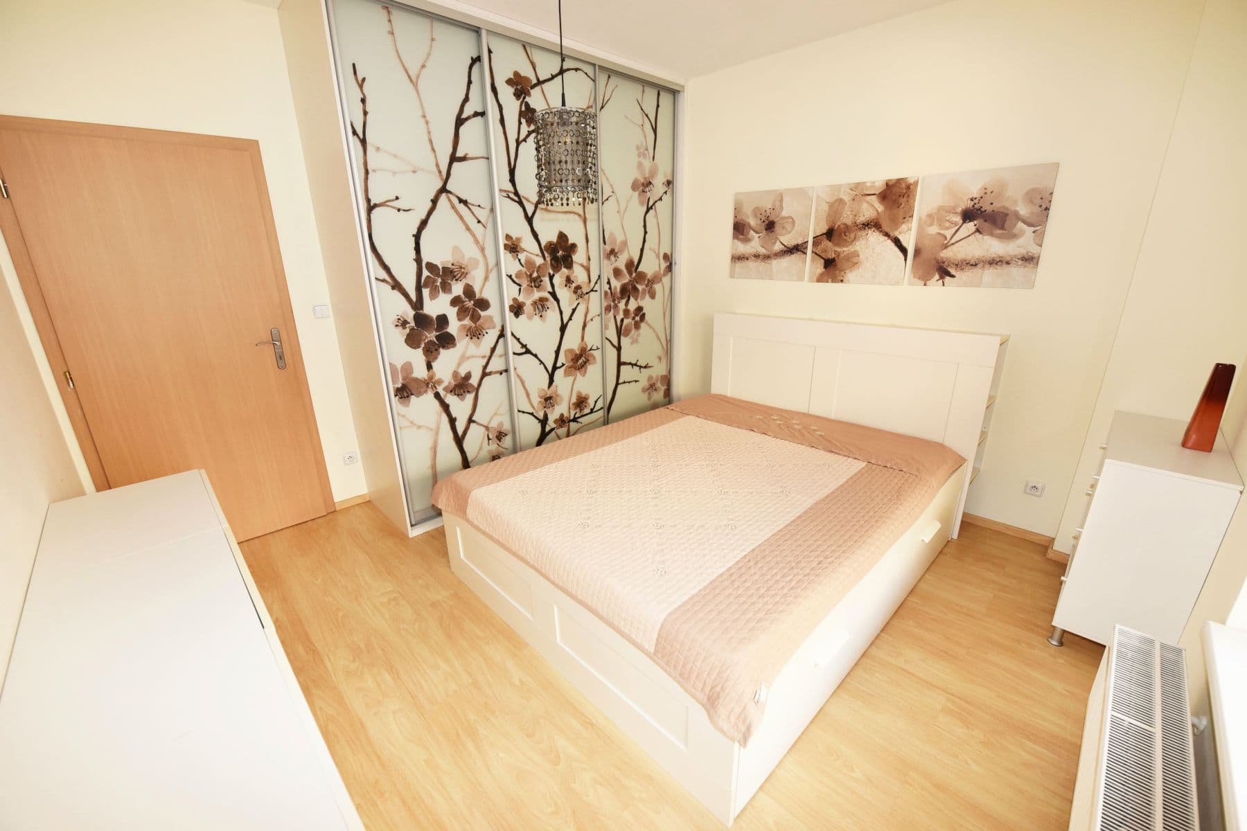 Pronájem bytu 3+kk 89 m², Za Valem, Praha, Praha Pronájem bytu 3+kk 89 m², Za Valem, Praha, Praha