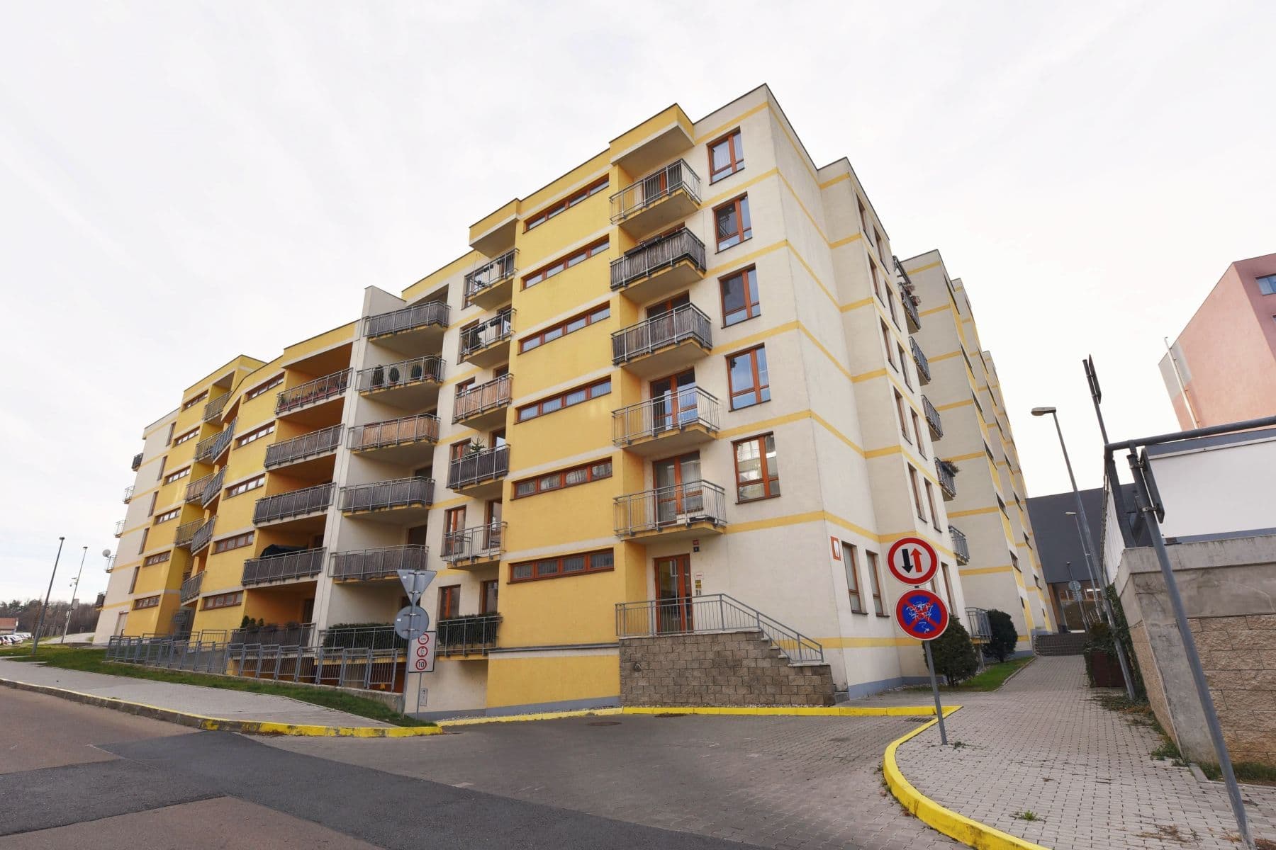 Pronájem bytu 3+kk 89 m², Za Valem, Praha, Praha Pronájem bytu 3+kk 89 m², Za Valem, Praha, Praha