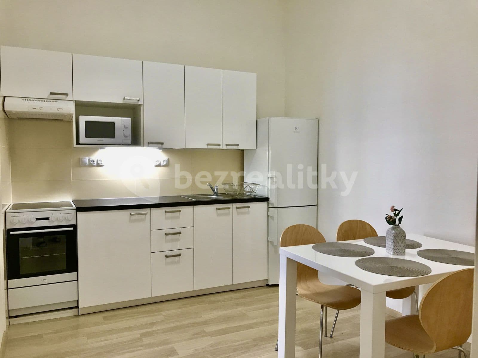 Pronájem bytu 2+1 78 m², Štěpánská, Praha, Praha Pronájem bytu 2+1 78 m², Štěpánská, Praha, Praha