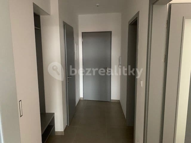Pronájem bytu 2+kk 58 m², Husova, Pardubice, Pardubický kraj Pronájem bytu 2+kk 58 m², Husova, Pardubice, Pardubický kraj
