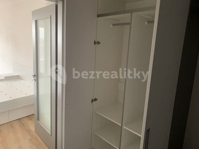 Pronájem bytu 2+kk 58 m², Husova, Pardubice, Pardubický kraj Pronájem bytu 2+kk 58 m², Husova, Pardubice, Pardubický kraj