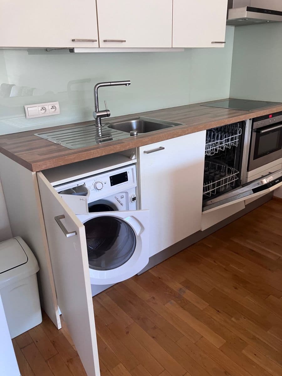 Pronájem bytu 2+kk 54 m², Linhartova, Praha, Praha Pronájem bytu 2+kk 54 m², Linhartova, Praha, Praha
