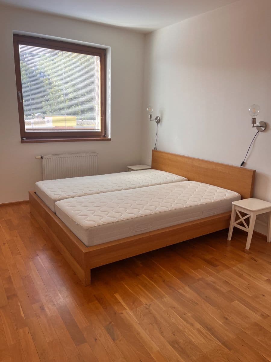 Pronájem bytu 2+kk 54 m², Linhartova, Praha, Praha Pronájem bytu 2+kk 54 m², Linhartova, Praha, Praha