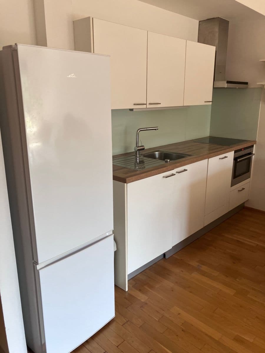 Pronájem bytu 2+kk 54 m², Linhartova, Praha, Praha Pronájem bytu 2+kk 54 m², Linhartova, Praha, Praha