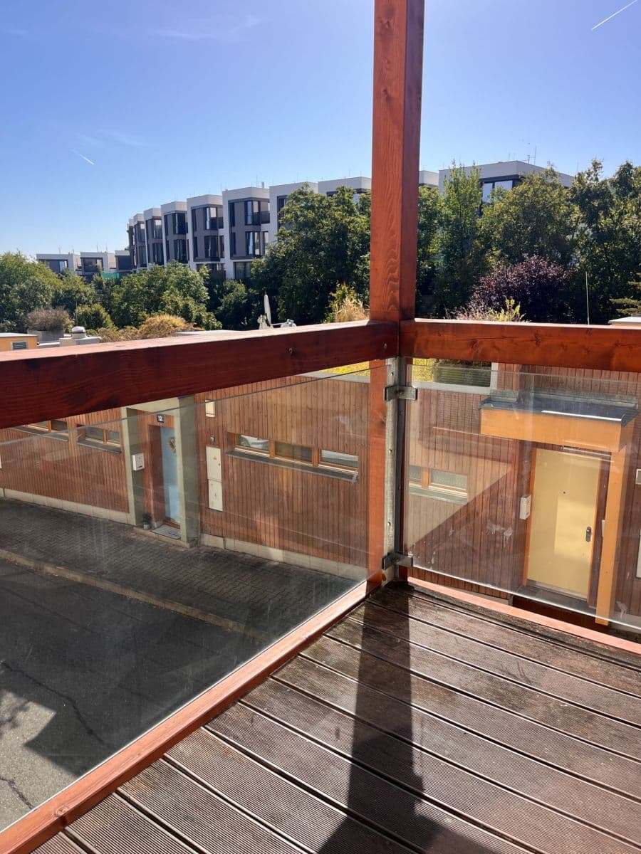 Pronájem bytu 2+kk 54 m², Linhartova, Praha, Praha Pronájem bytu 2+kk 54 m², Linhartova, Praha, Praha