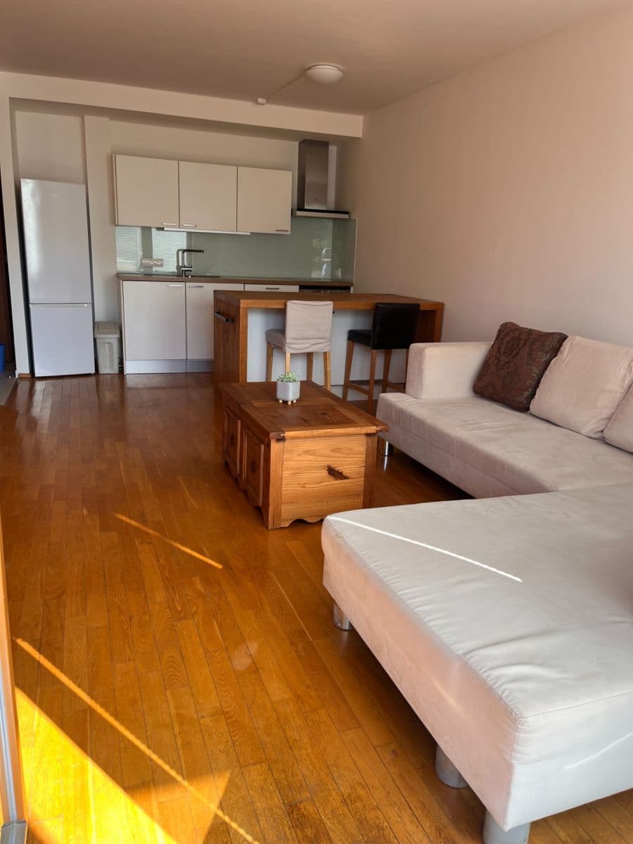 Pronájem bytu 2+kk 54 m², Linhartova, Praha, Praha Pronájem bytu 2+kk 54 m², Linhartova, Praha, Praha