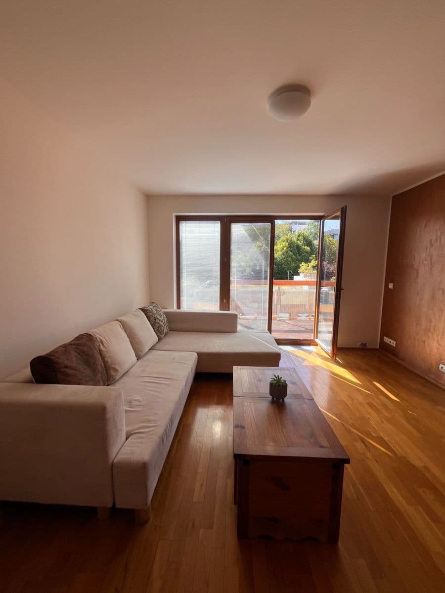 Pronájem bytu 2+kk 54 m², Linhartova, Praha, Praha Pronájem bytu 2+kk 54 m², Linhartova, Praha, Praha