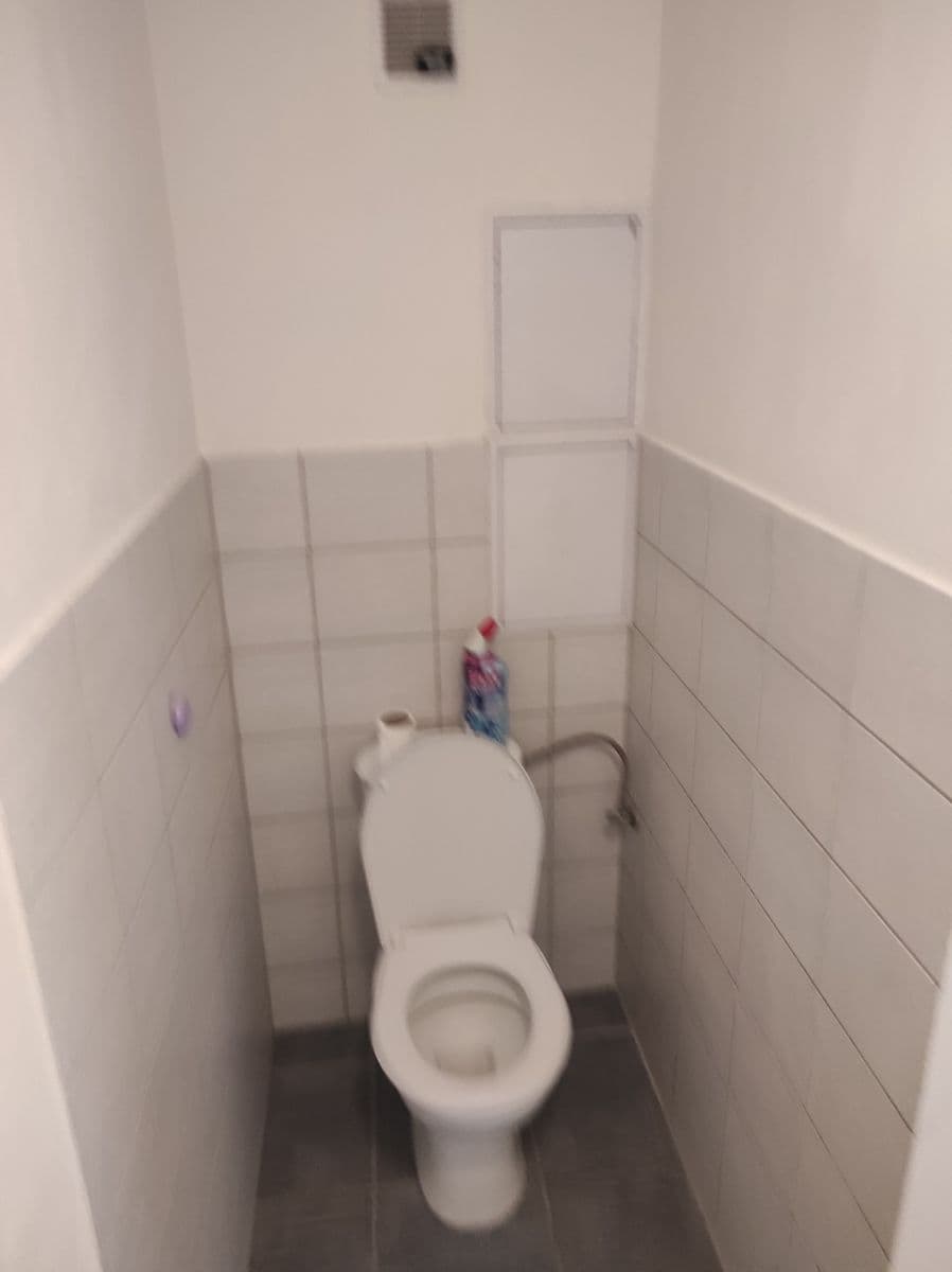 Pronájem bytu 3+1 60 m², K Lipám, Praha, Praha Pronájem bytu 3+1 60 m², K Lipám, Praha, Praha