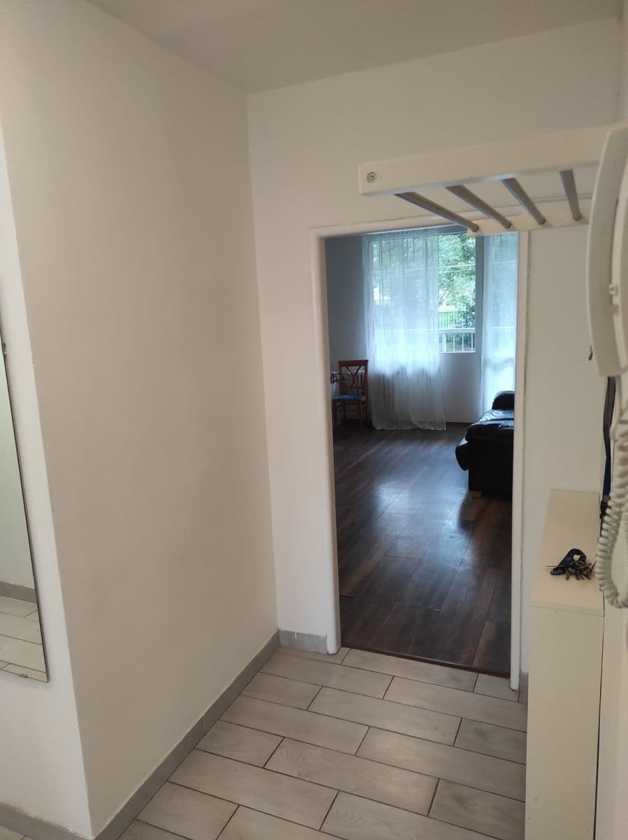 Pronájem bytu 3+1 60 m², K Lipám, Praha, Praha Pronájem bytu 3+1 60 m², K Lipám, Praha, Praha