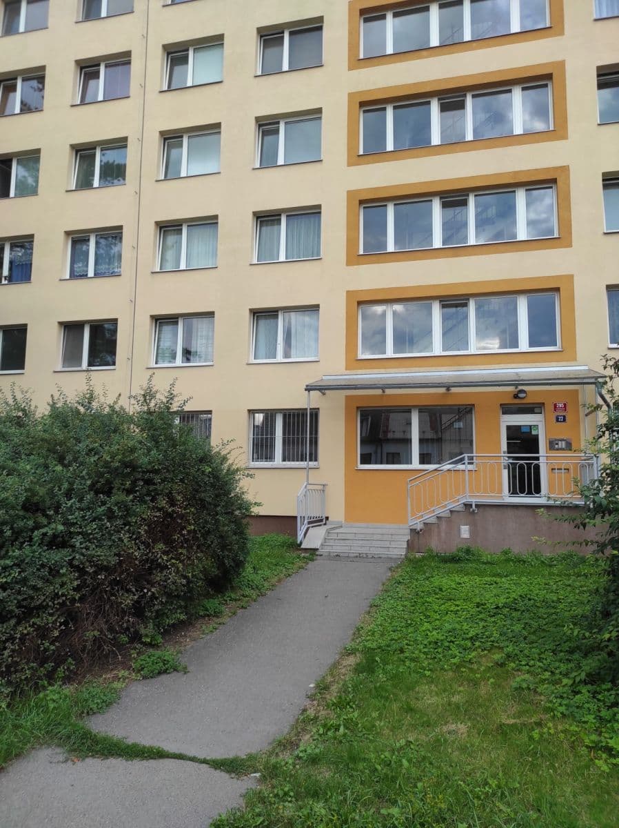 Pronájem bytu 3+1 60 m², K Lipám, Praha, Praha Pronájem bytu 3+1 60 m², K Lipám, Praha, Praha