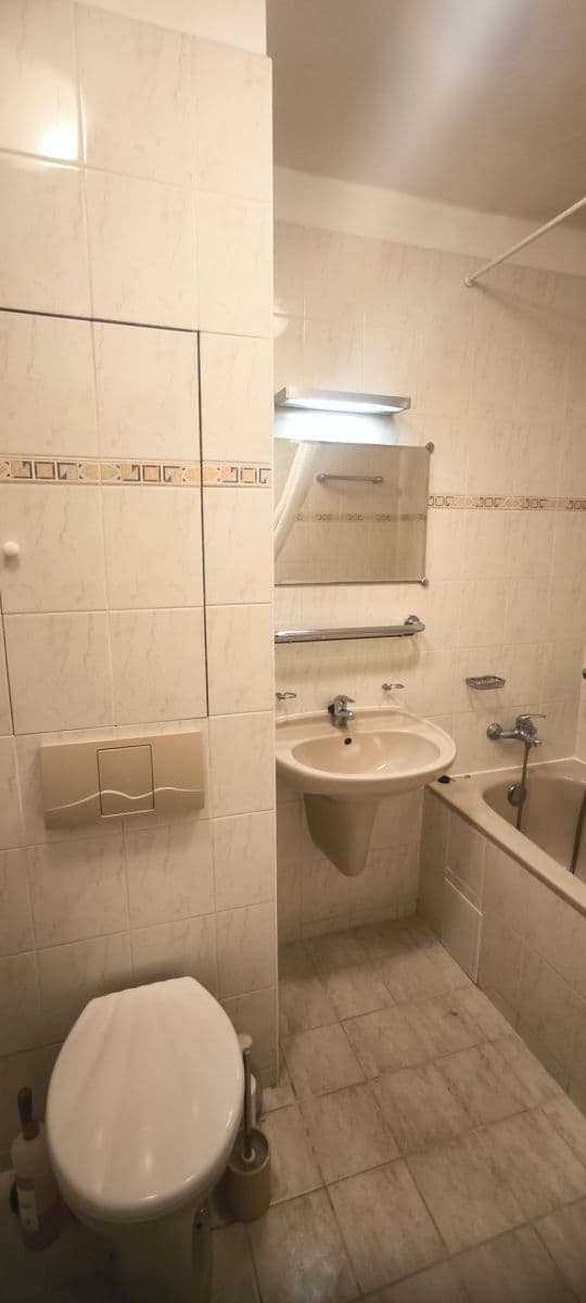 Pronájem bytu 3+kk 72 m², Kovařovicova, Praha, Praha Pronájem bytu 3+kk 72 m², Kovařovicova, Praha, Praha
