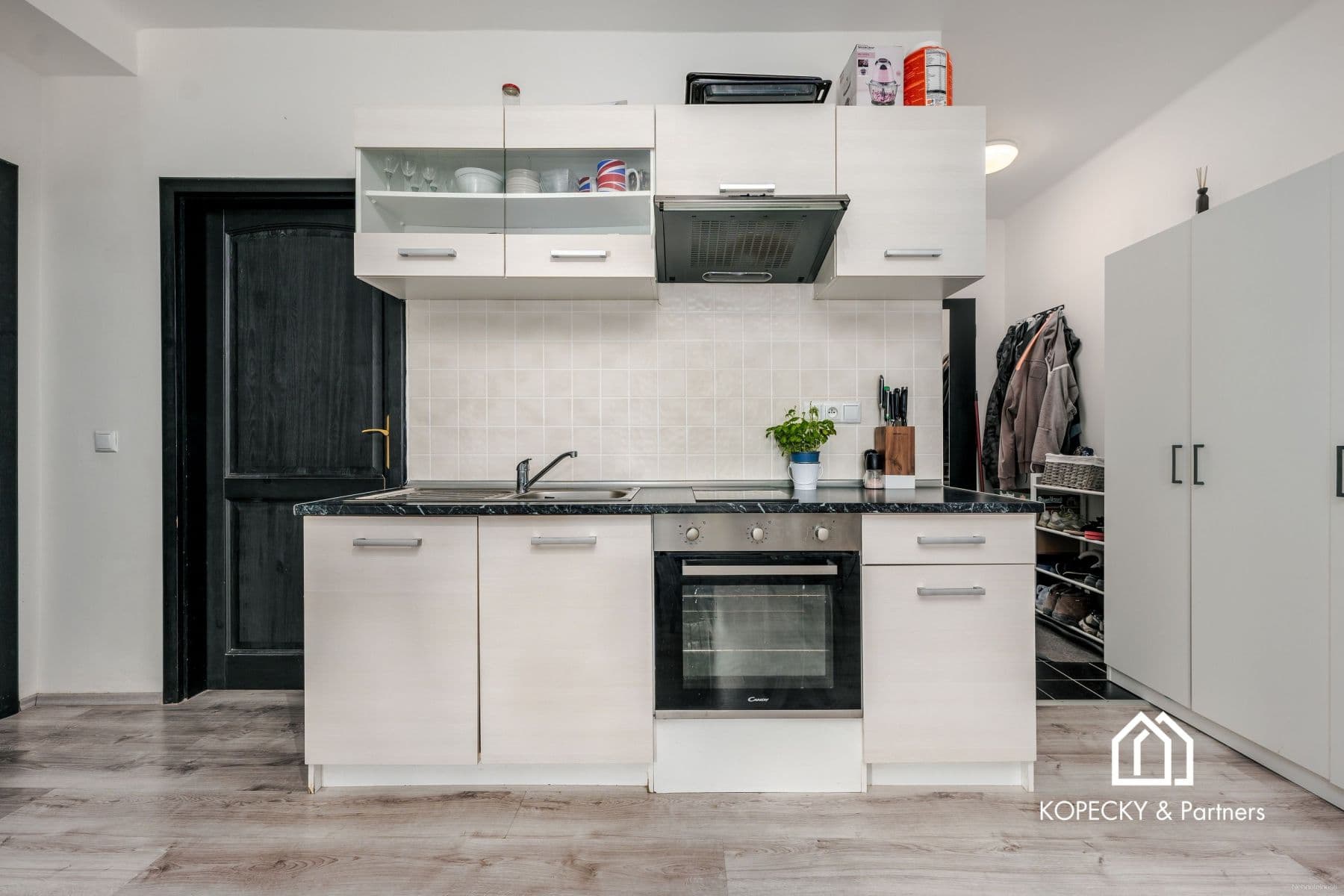 Pronájem bytu 2+kk 60 m², Moravanská, Praha, Praha Pronájem bytu 2+kk 60 m², Moravanská, Praha, Praha