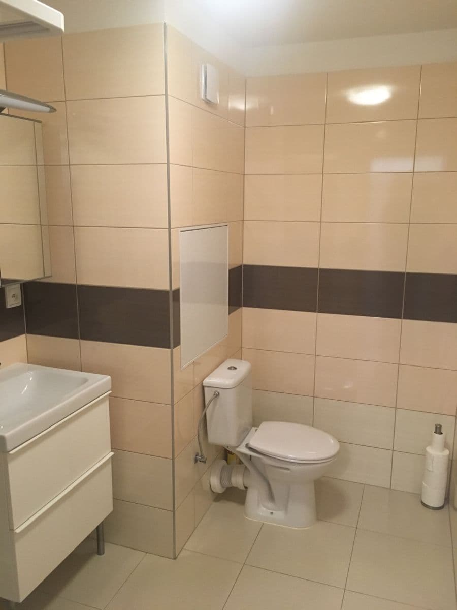 Pronájem bytu 1+1 36 m², Hurbanova, Praha, Praha Pronájem bytu 1+1 36 m², Hurbanova, Praha, Praha