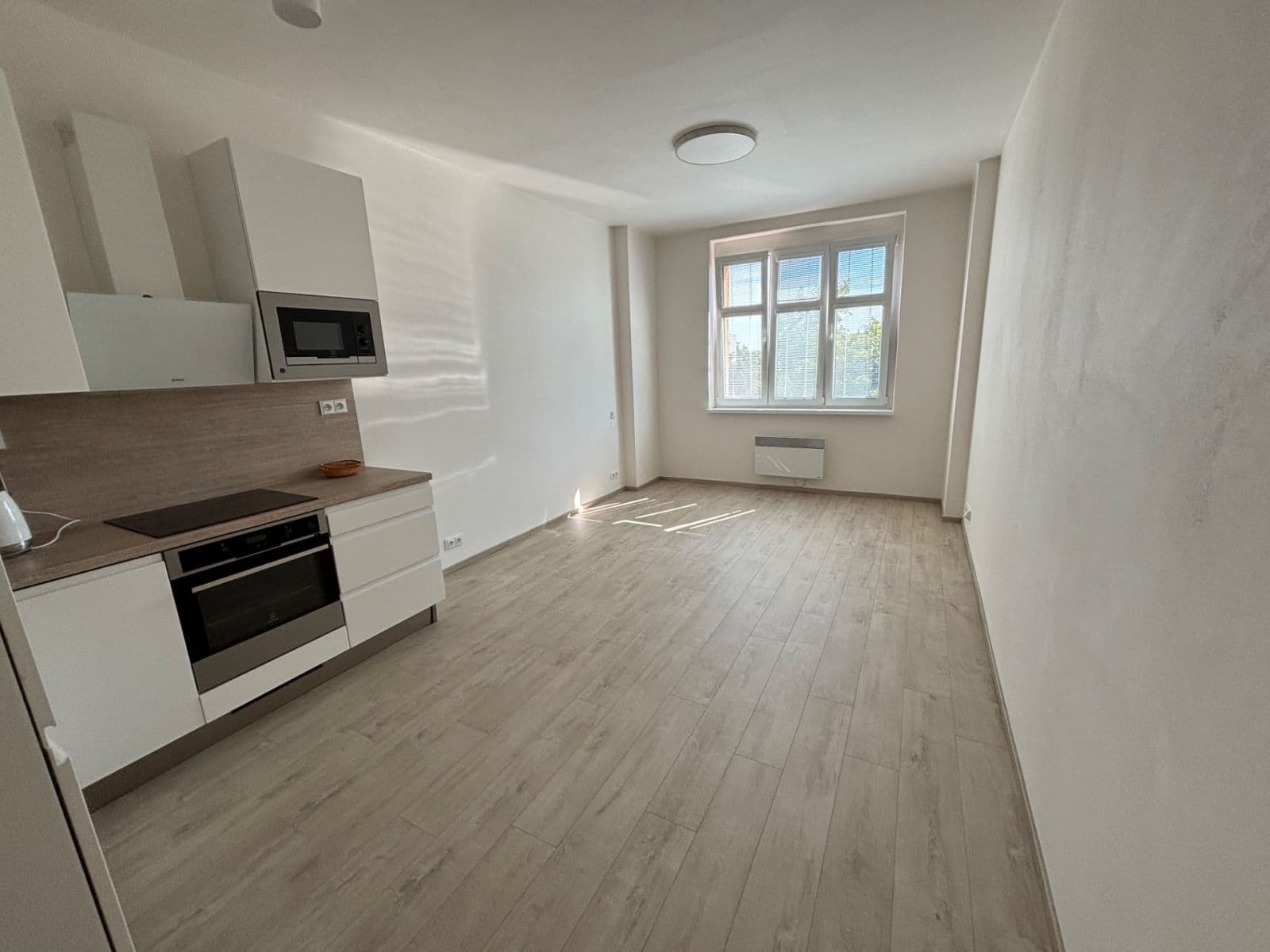 Pronájem bytu 1+kk 33 m², Černokostelecká, Praha, Praha Pronájem bytu 1+kk 33 m², Černokostelecká, Praha, Praha