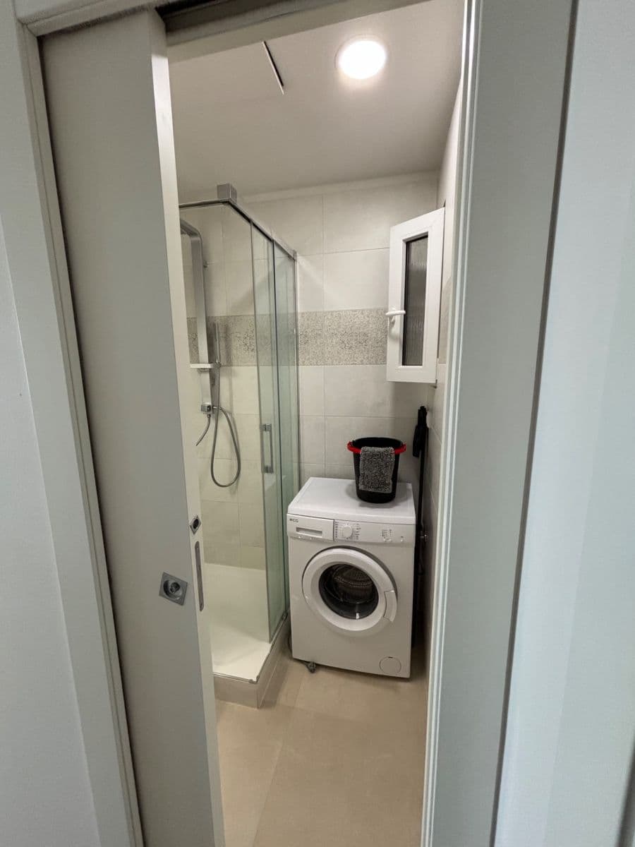 Pronájem bytu 1+kk 33 m², Černokostelecká, Praha, Praha Pronájem bytu 1+kk 33 m², Černokostelecká, Praha, Praha