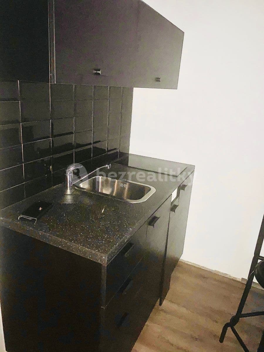 Pronájem bytu Garsoniéra 24 m², Malířská, Praha, Praha Pronájem bytu Garsoniéra 24 m², Malířská, Praha, Praha