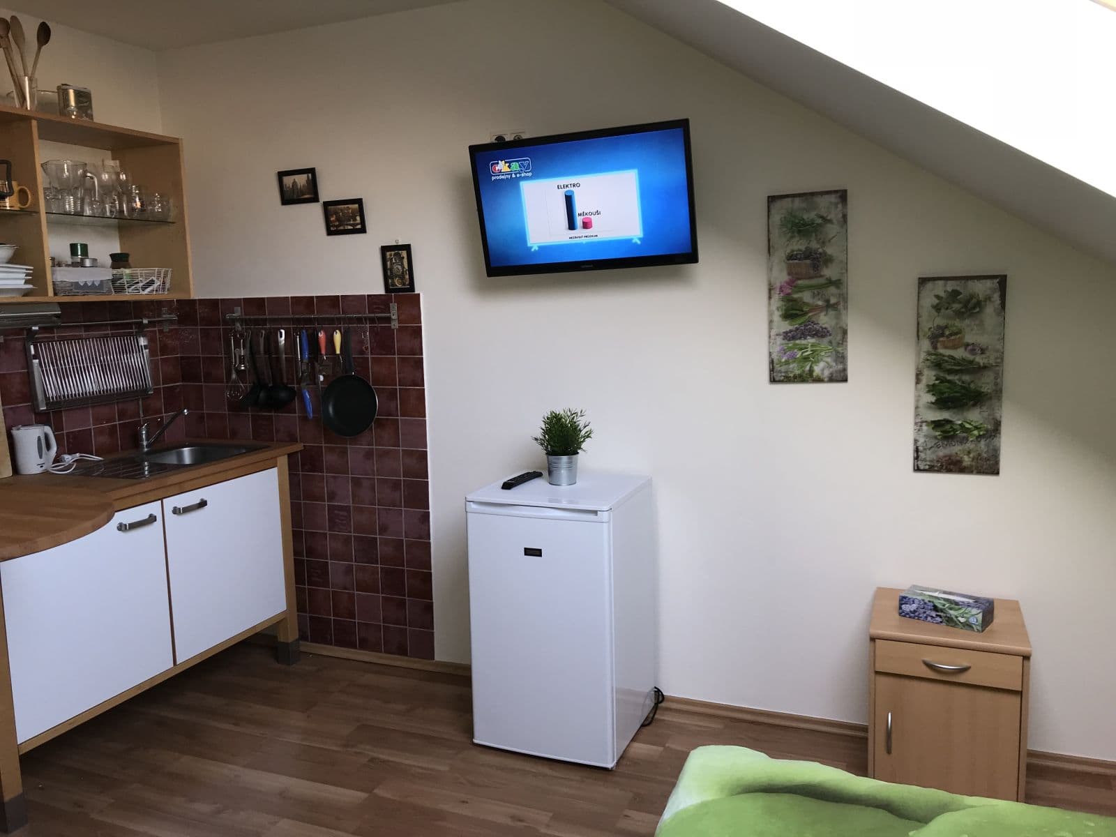 Pronájem bytu 1+kk 30 m², Kodaňská, Praha, Praha Pronájem bytu 1+kk 30 m², Kodaňská, Praha, Praha