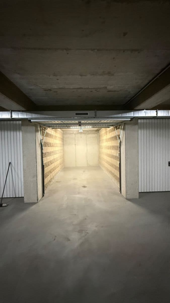 Pronájem garáže 16 m², Mošnerova, Olomouc, Olomoucký kraj Pronájem garáže 16 m², Mošnerova, Olomouc, Olomoucký kraj