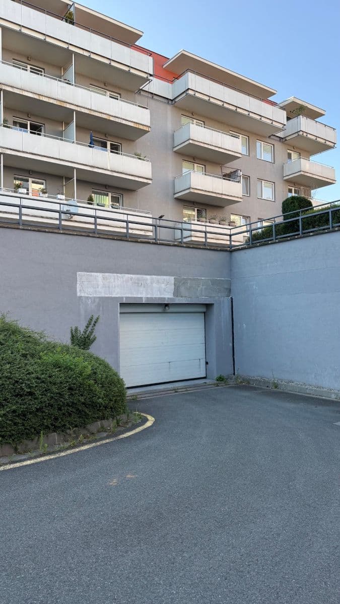 Pronájem garáže 16 m², Mošnerova, Olomouc, Olomoucký kraj Pronájem garáže 16 m², Mošnerova, Olomouc, Olomoucký kraj