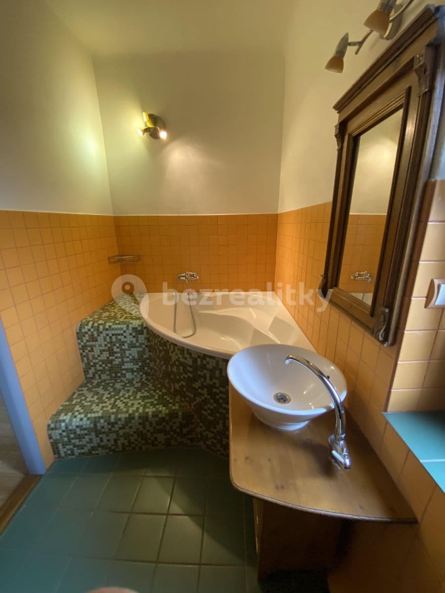 Pronájem bytu 2+1 80 m², Gellnerova, Mladá Boleslav, Středočeský kraj Pronájem bytu 2+1 80 m², Gellnerova, Mladá Boleslav, Středočeský kraj