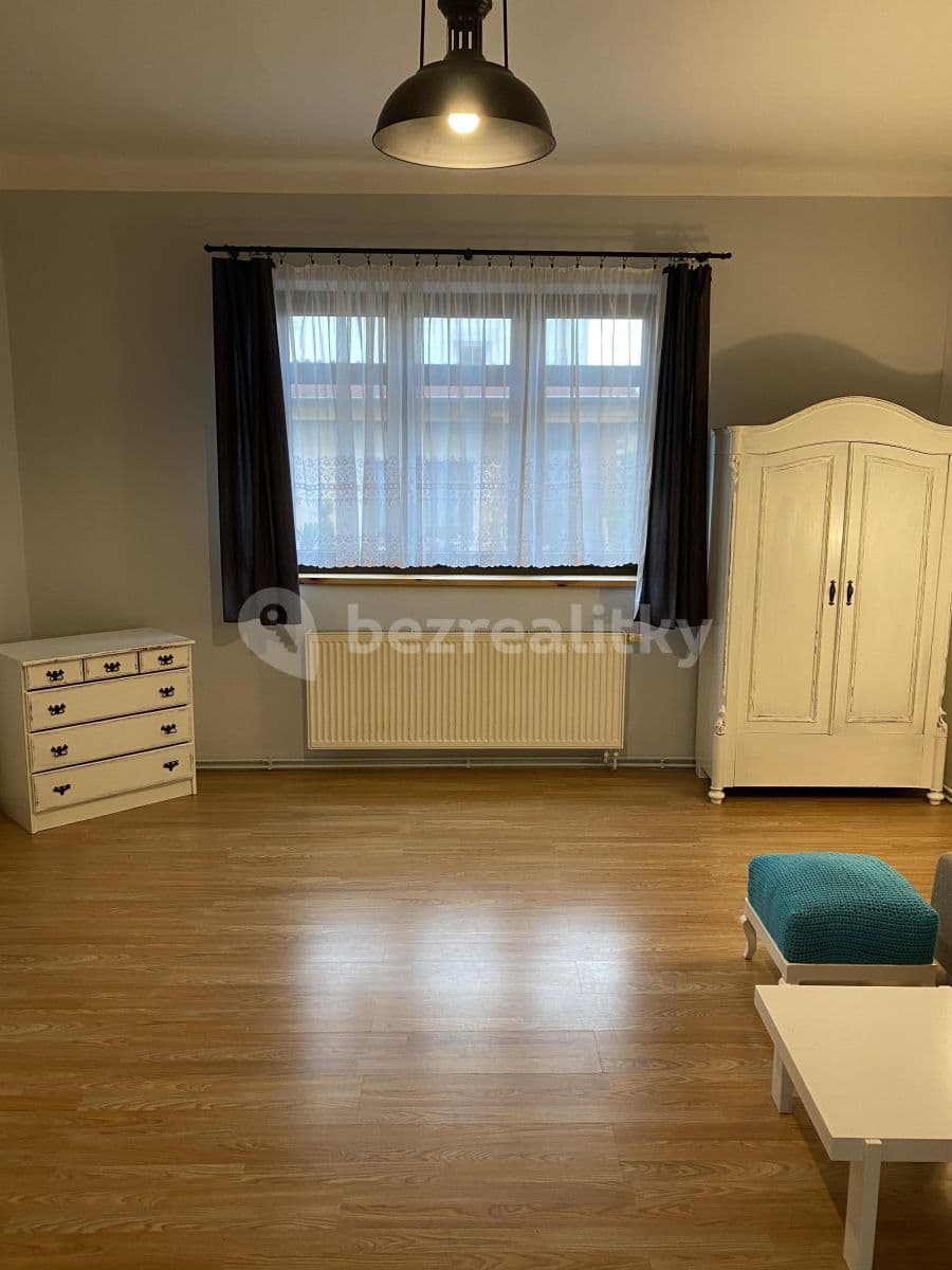 Pronájem bytu 2+1 80 m², Gellnerova, Mladá Boleslav, Středočeský kraj Pronájem bytu 2+1 80 m², Gellnerova, Mladá Boleslav, Středočeský kraj