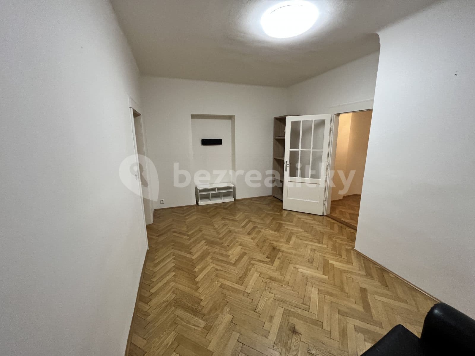 Pronájem bytu 2+1 70 m², Vítězné Náměstí, Praha, Praha