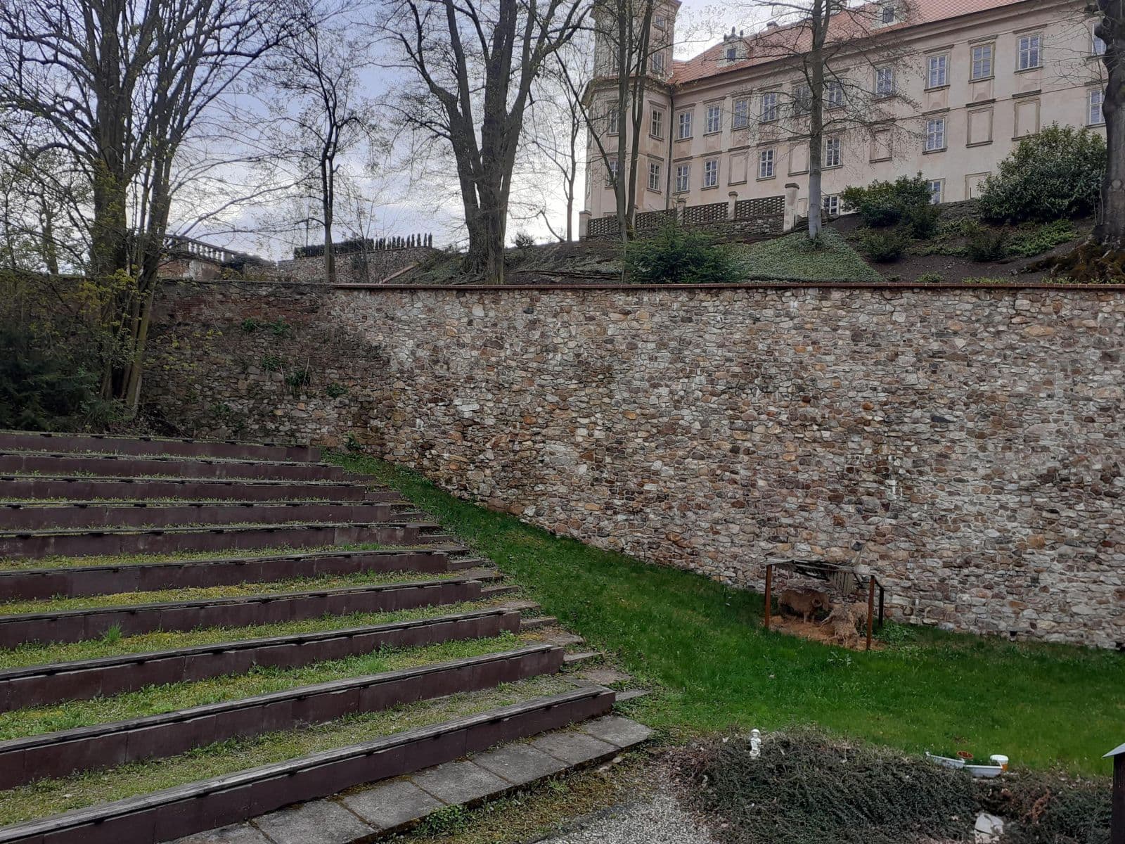 Pronájem bytu 2+kk 60 m², Skalecká, Mníšek pod Brdy, Středočeský kraj Pronájem bytu 2+kk 60 m², Skalecká, Mníšek pod Brdy, Středočeský kraj